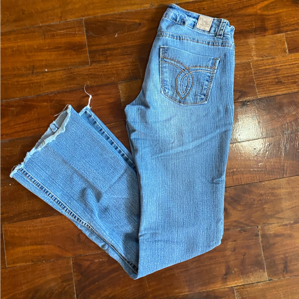 Women’s blue jeans size 6